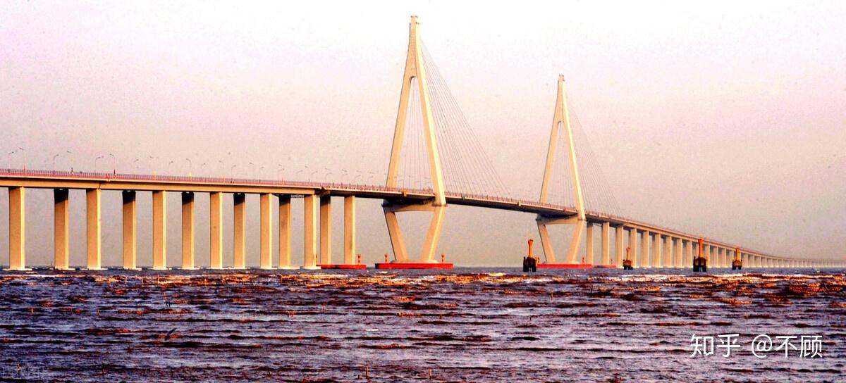 特色足球旅游线路逐步成型，助推区域经济转型升级的简单介绍