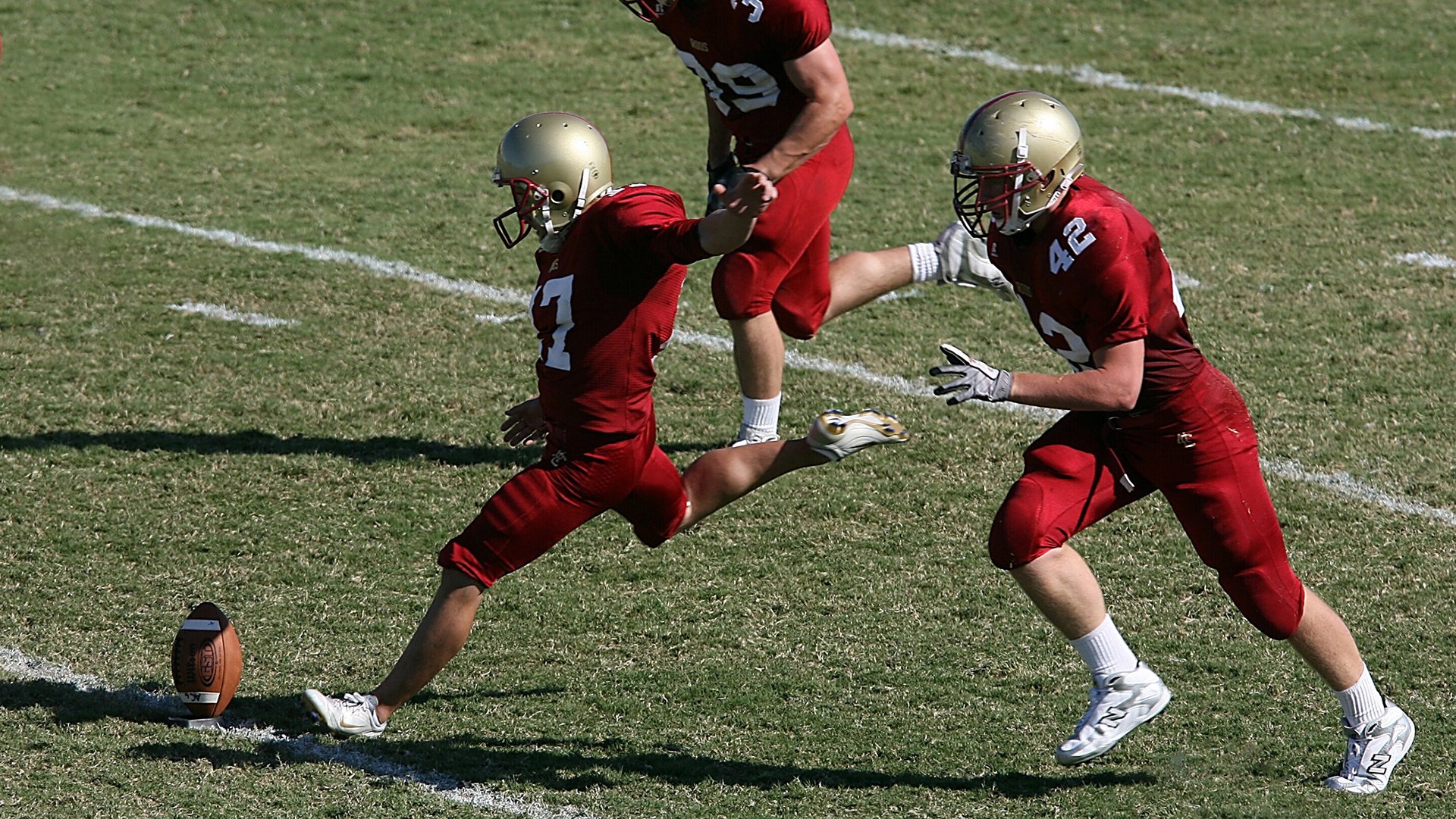 伯恩茅斯主场逆转胜利,保级前景一片光明,伯恩茅斯比赛直播